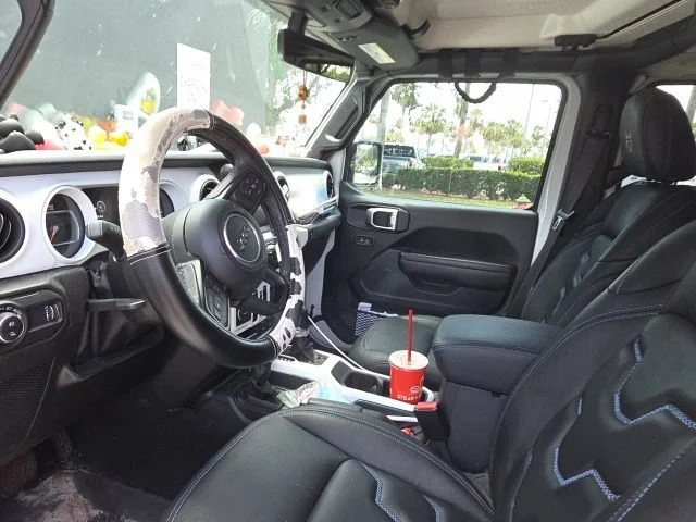 Used 2023 Bright White Clearcoat Jeep Sport S image 5