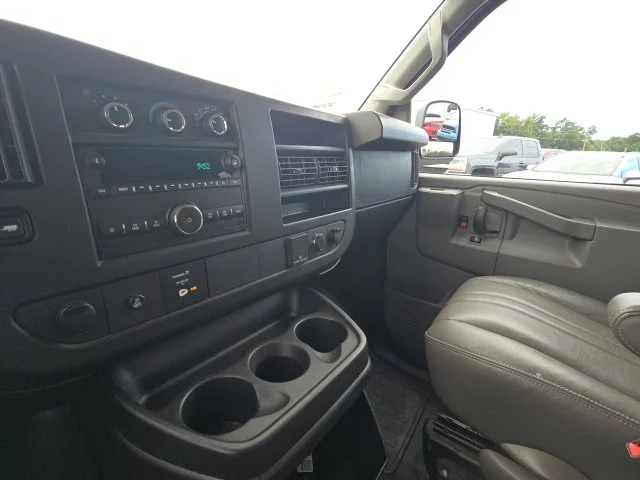 Used 2017 White Chevrolet Work Van image 22