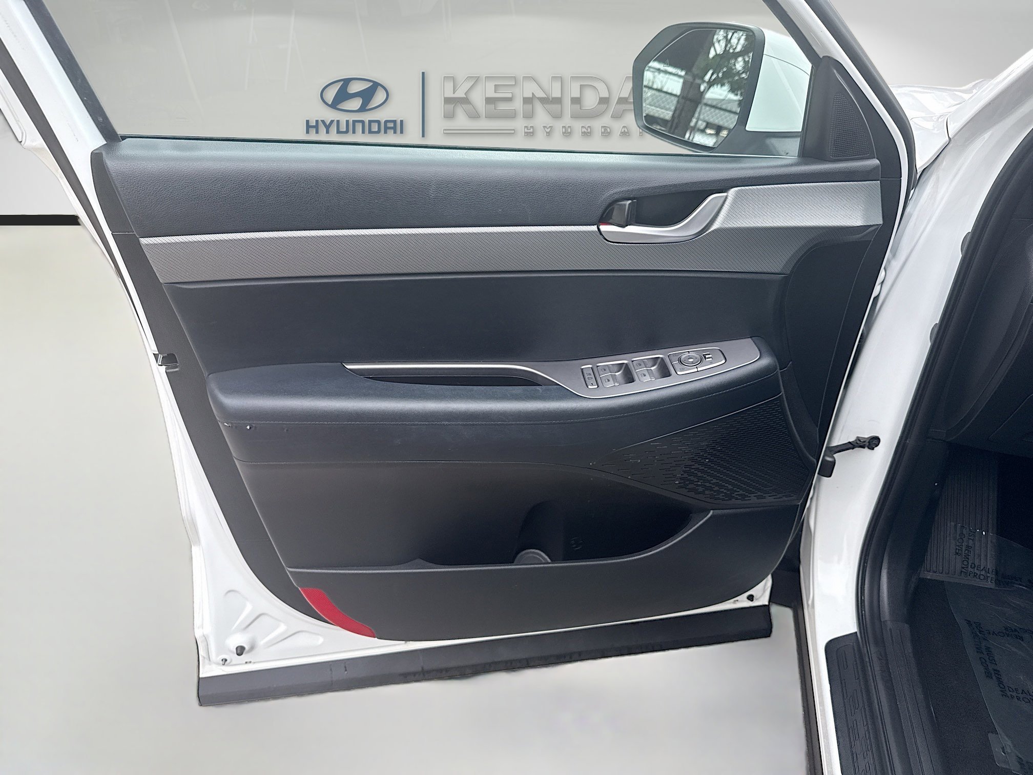 Used 2024 Hyper White Hyundai XRT image 17