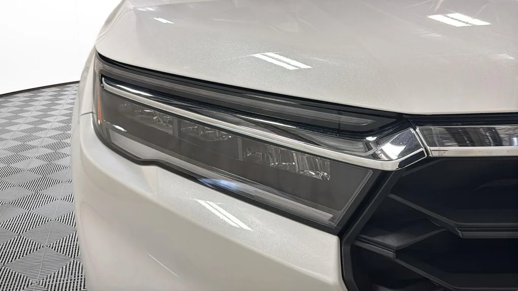 2025 Honda Pilot EX-L - Photo 18