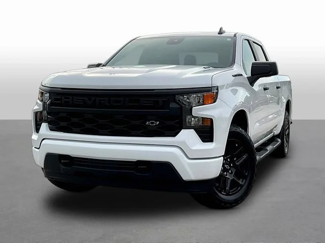 New 2026 Summit White Chevrolet Custom image 2