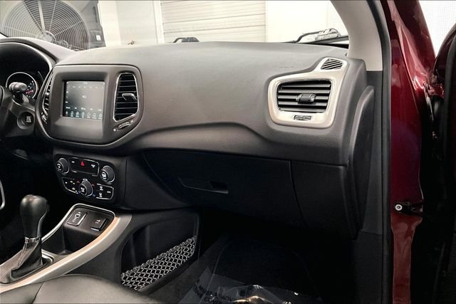2020 Jeep Compass Latitude - Photo 19