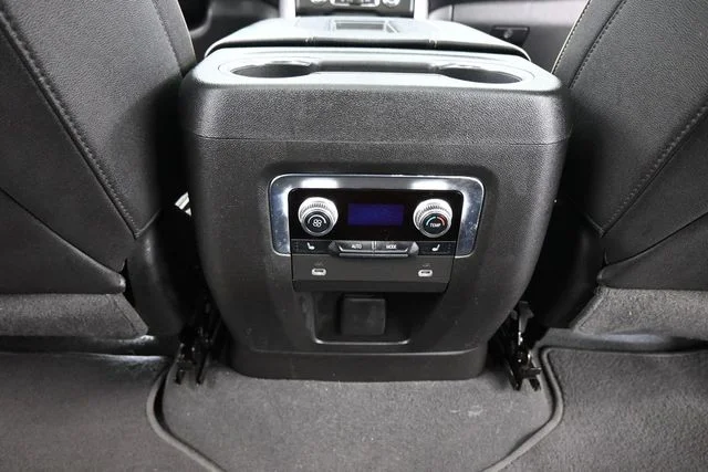 Used 2023 White GMC SLT image 30