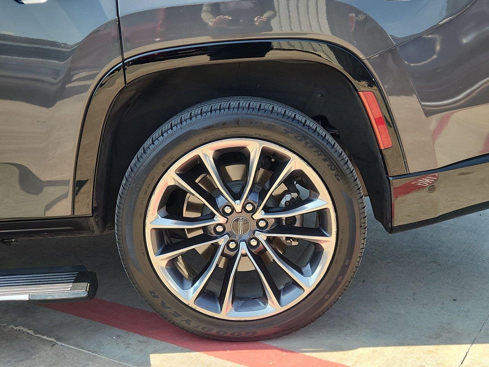 2022 Jeep Wagoneer Series III - Photo 34