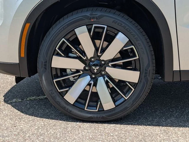 New 2026 Alloy Silver Metallic Mitsubishi SE image 3