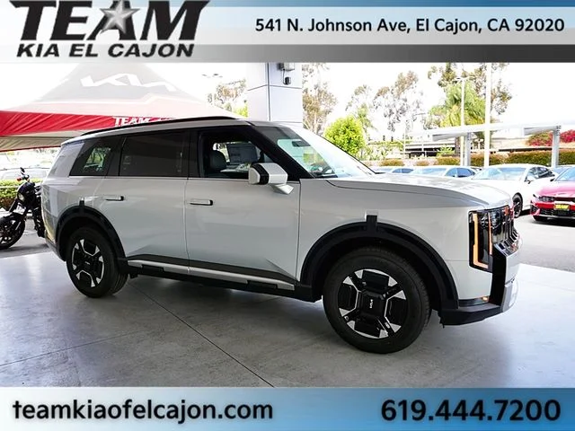 New 2027 Silver Kia EX image 10