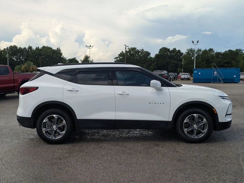 Used 2024 White Chevrolet LT image 6
