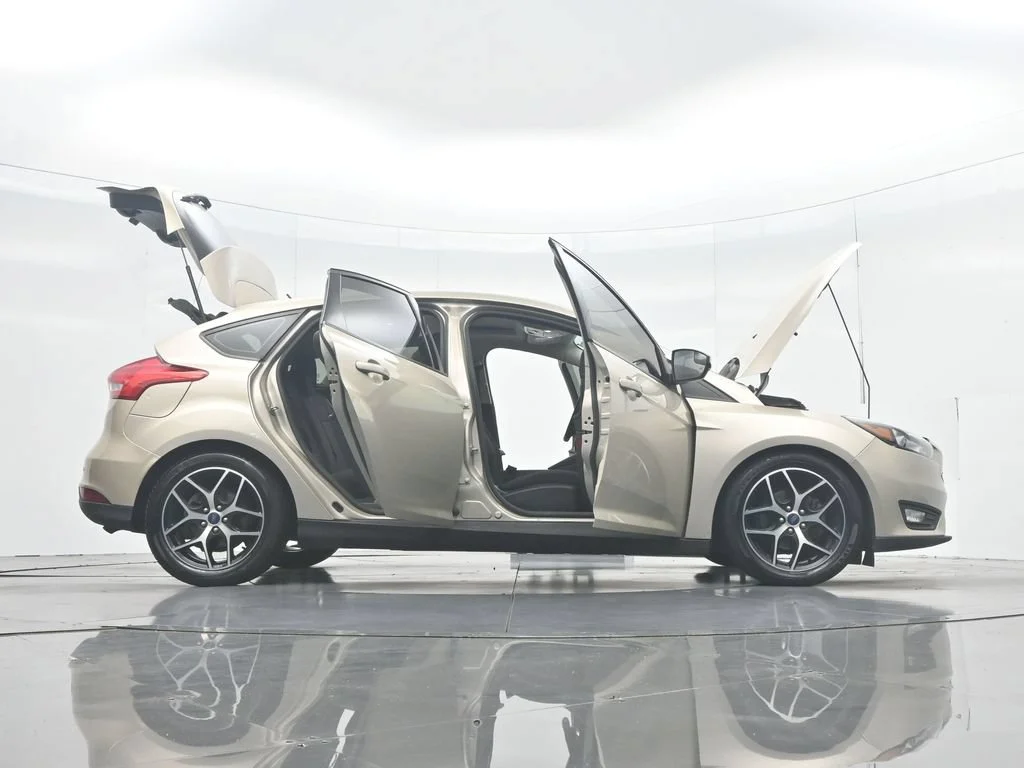Used 2017 White Gold Metallic Ford SEL image 55