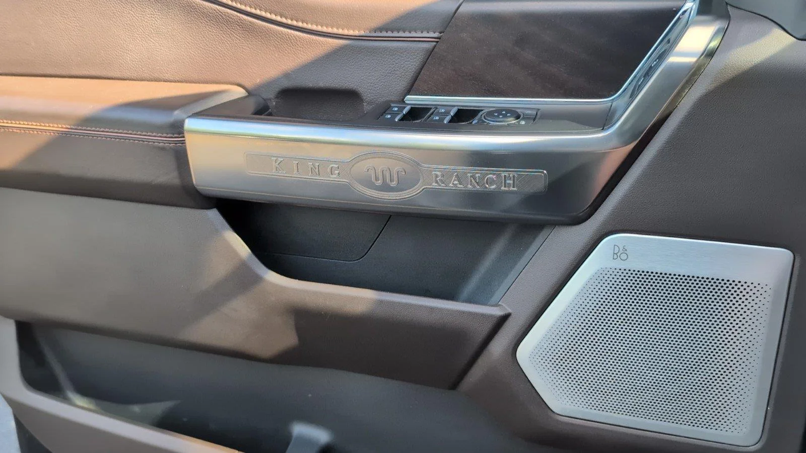 Used 2023 Antimatter Blue/Stone Gray Ford King Ranch image 20