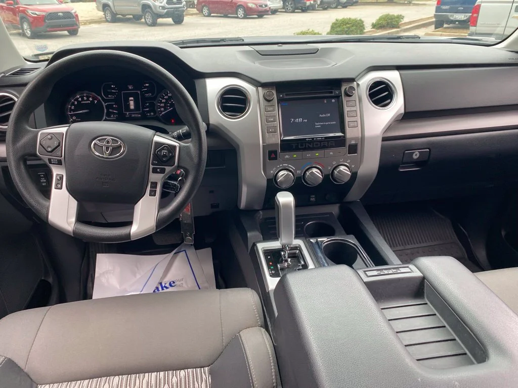 Used 2018 Gray Toyota SR5 image 9