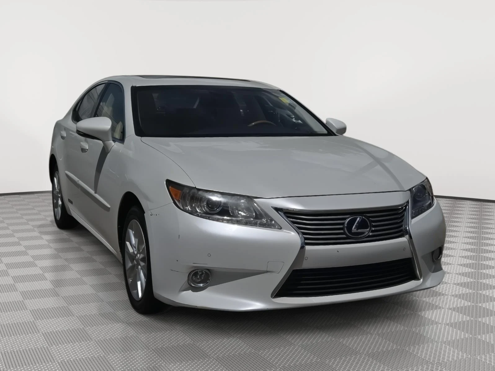 2013 Lexus ES 350 300h's photo
