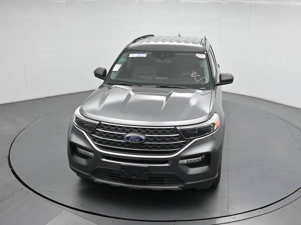 Certified Used 2023 Gray Ford XLT image 11