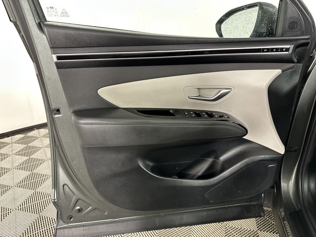 2022 Hyundai Tucson Limited - Photo 16