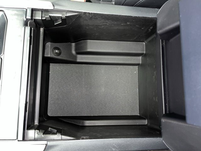 Used 2024 Carbonized Gray Metallic Ford Platinum image 29