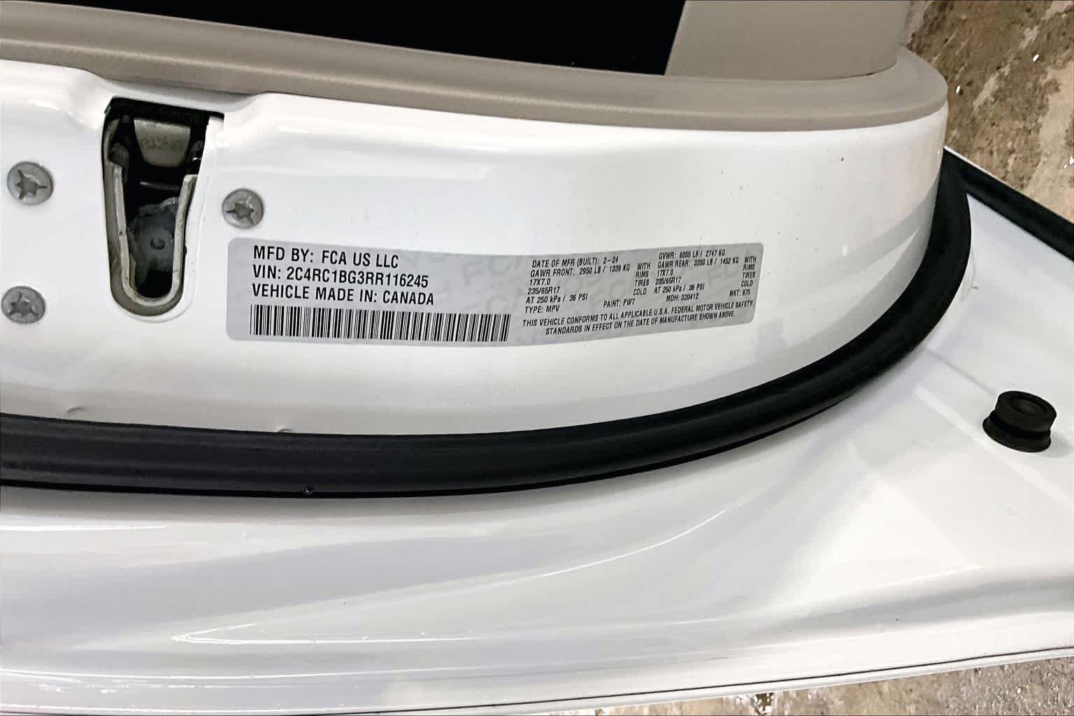 Used 2024 Bright White Clearcoat Chrysler Touring L image 34