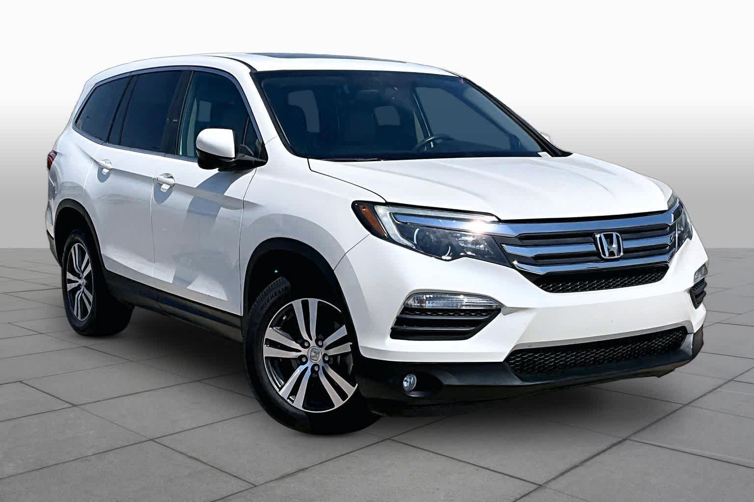 Used 2016 White Diamond Pearl Honda EX-L image 3