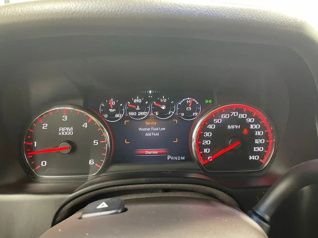 Used 2015 Gray GMC Denali image 38
