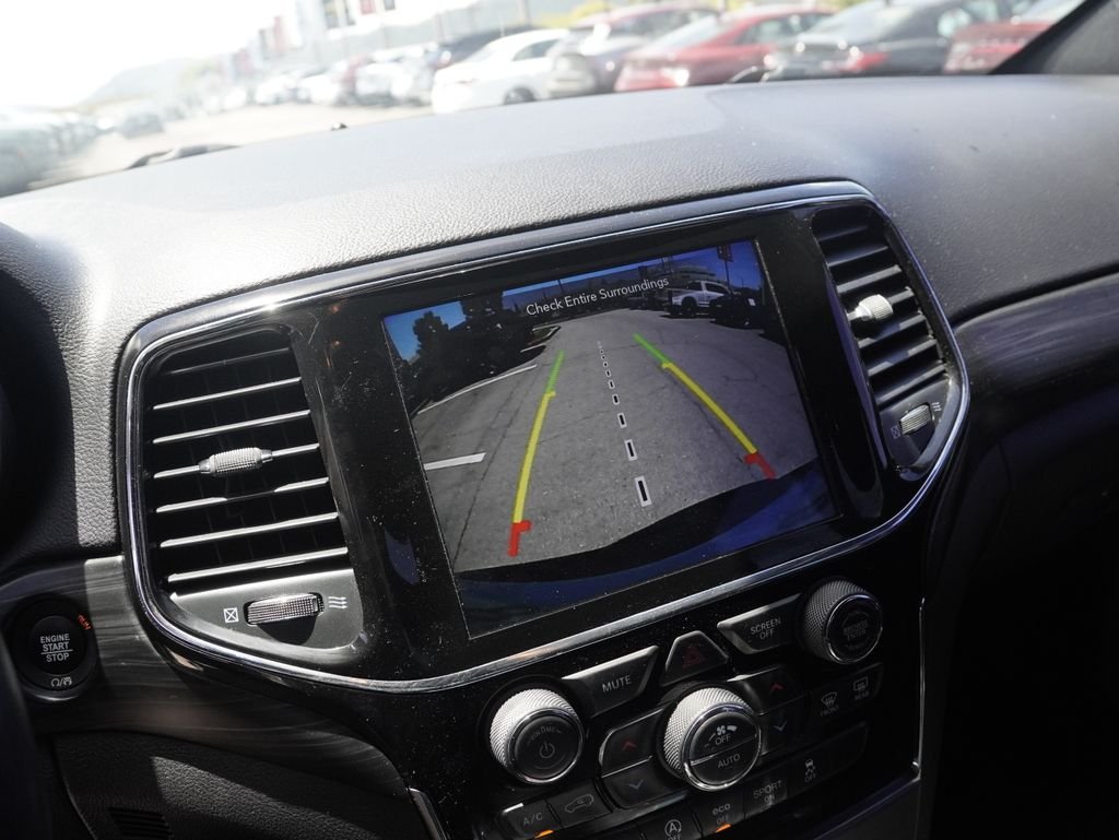 Used 2021 White Jeep Laredo X image 13