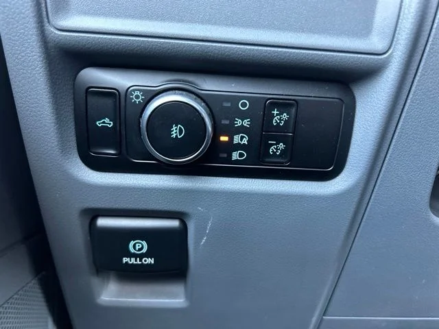 Used 2024 Silver Ford XLT image 17