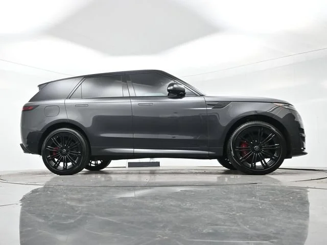 Used 2025 Charente Gray P Land Rover Autobiography image 31