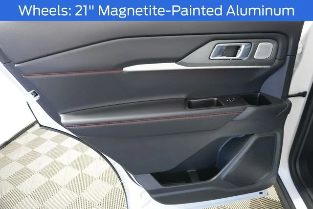 New 2026 Star White Metallic Tri-Coat Ford ST image 27
