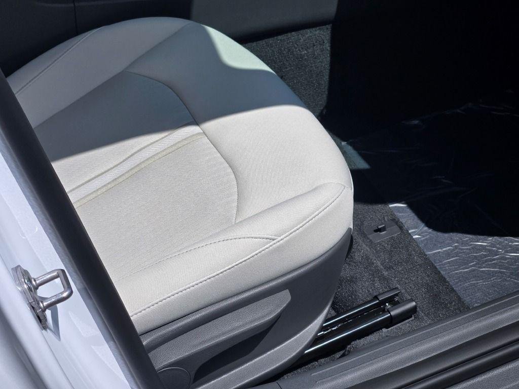 New 2026 White Hyundai SEL Sport image 7