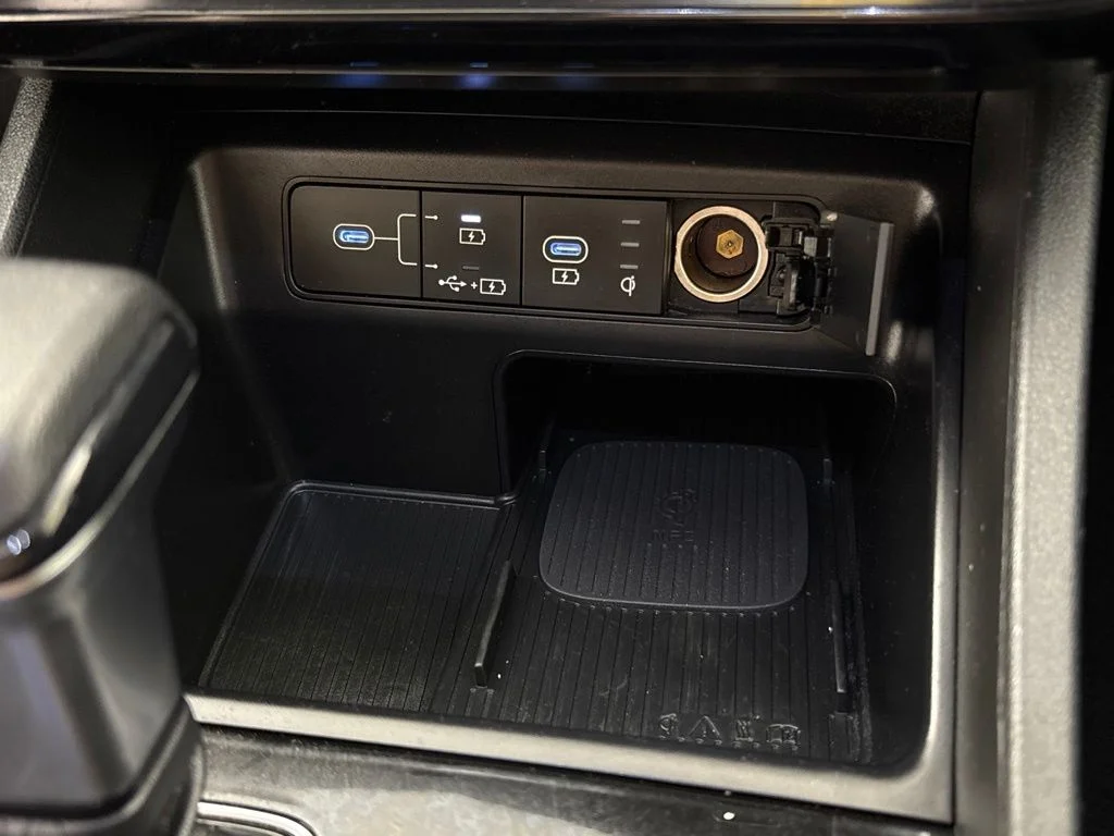 Used 2025 Silver Hyundai SEL image 44