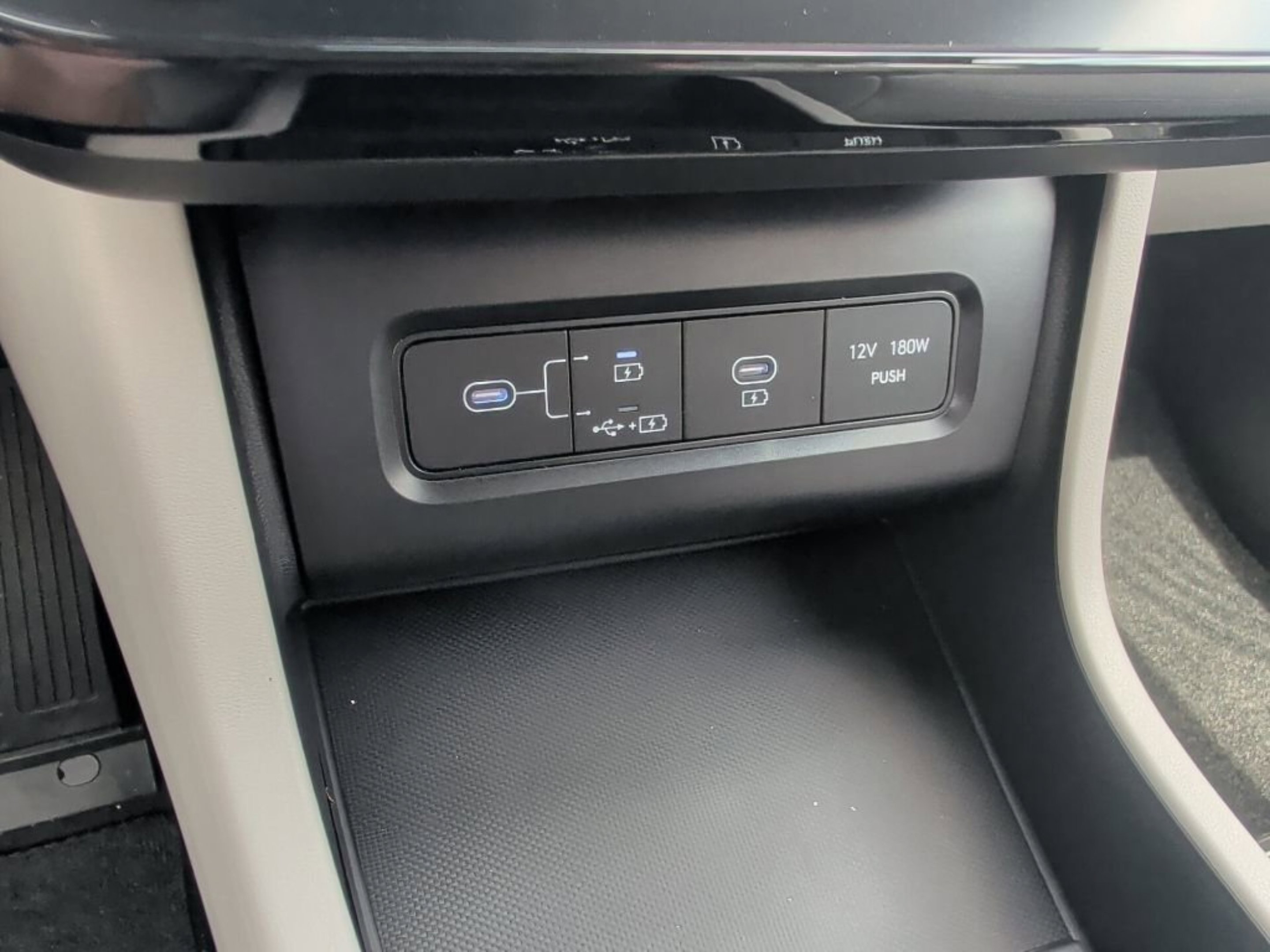 New 2026 Rockwood Green Hyundai Limited image 24