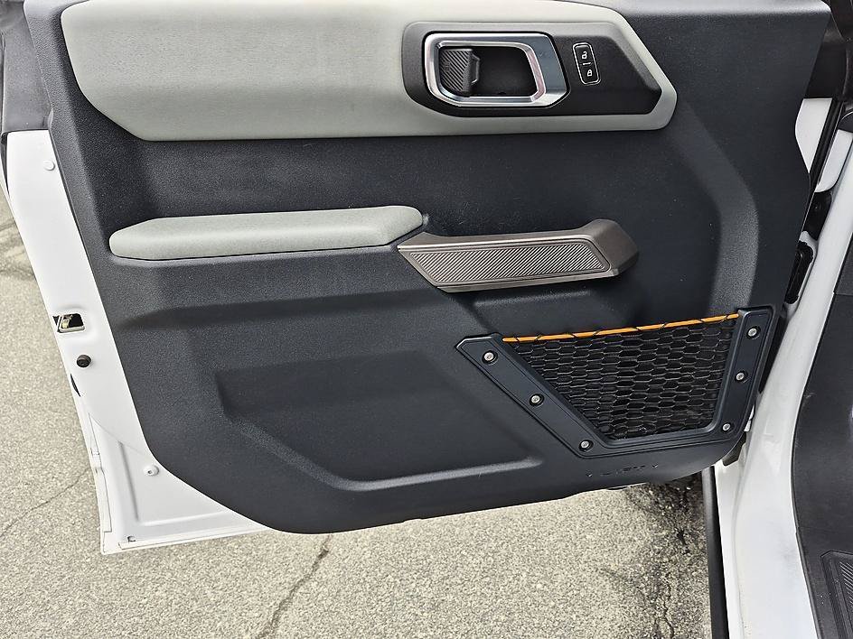 Used 2023 White Ford Badlands image 12