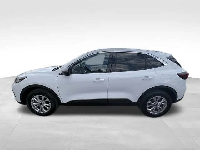 Used 2024 White Ford Active image 12