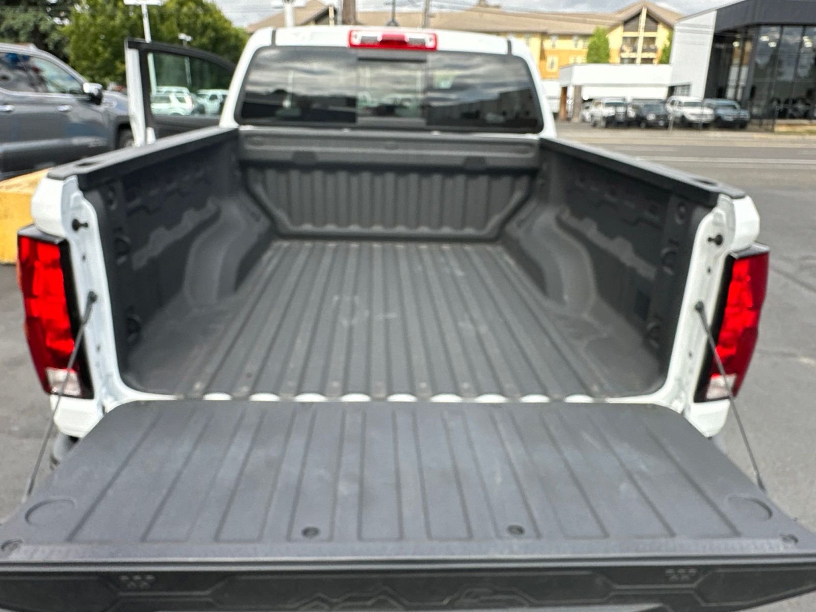 Used 2025 Summit White Chevrolet Work Truck image 13