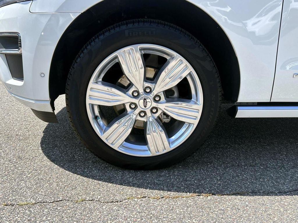 Used 2024 White Ford Platinum image 9