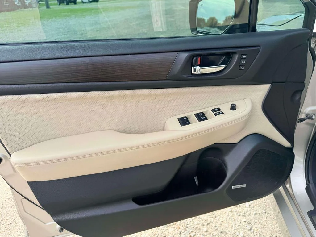 Used 2016 Gray Subaru 2.5i image 12