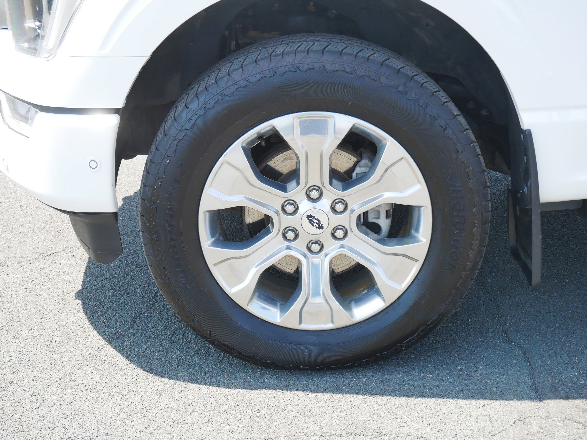 Used 2023 White Ford Platinum image 9