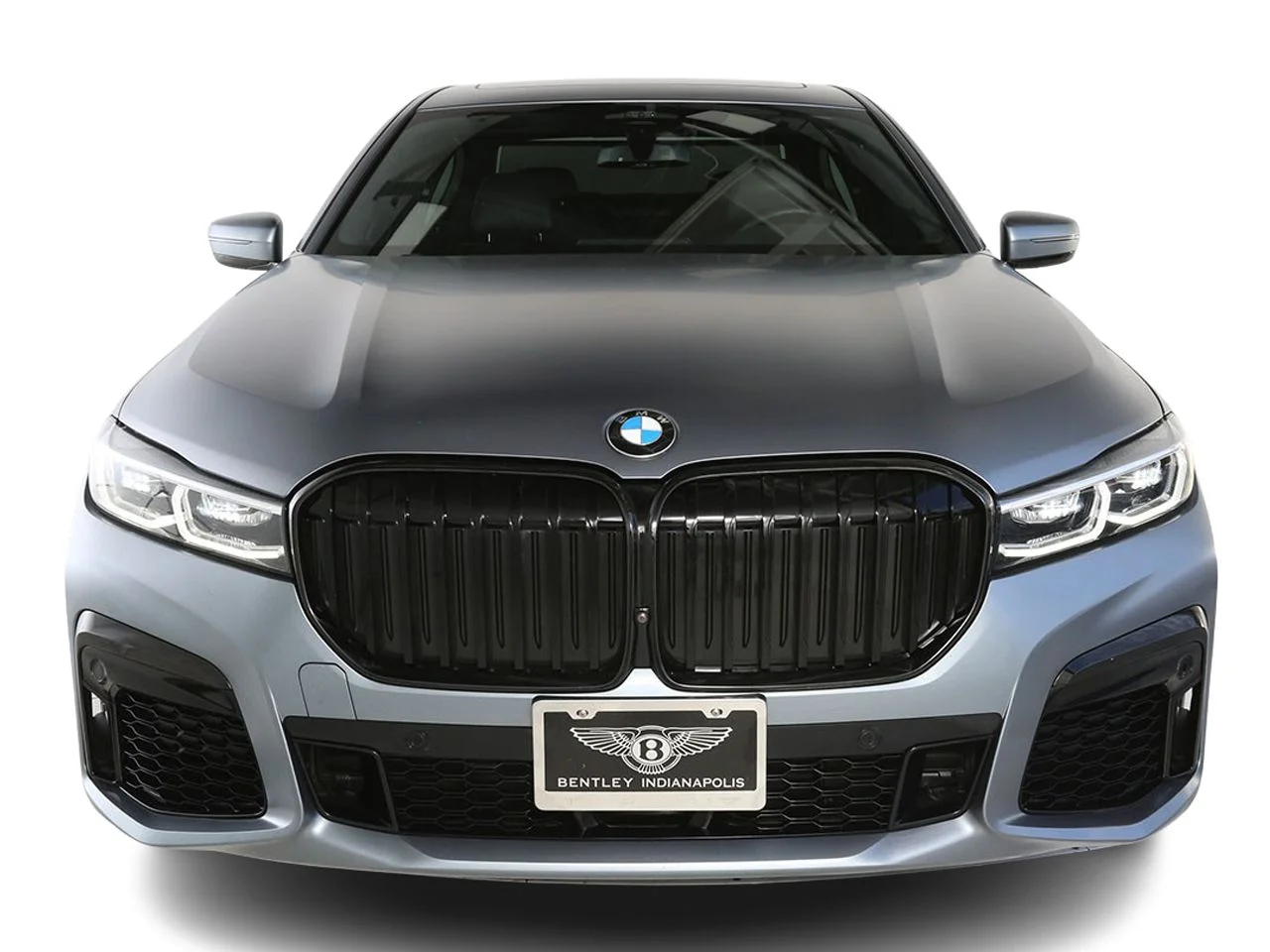 Used 2022 Blue BMW 750i xDrive image 7