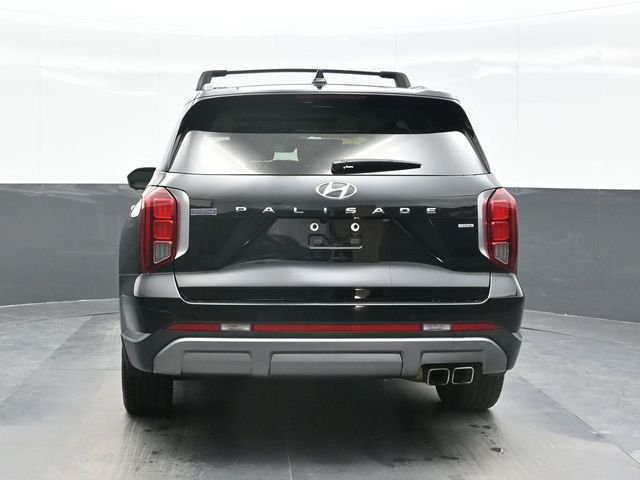 Used 2023 Black Hyundai Limited image 2
