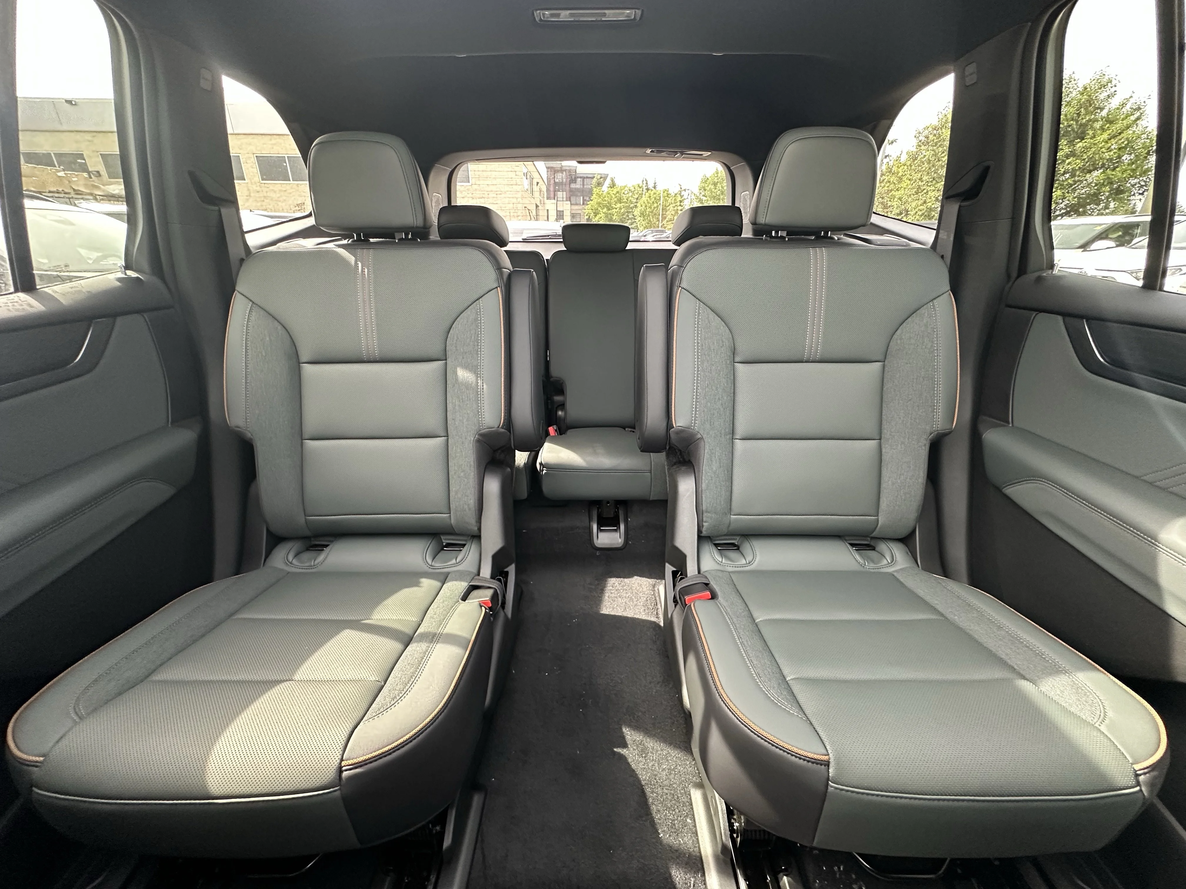 New 2026 Sterling Metallic GMC AT4 image 23