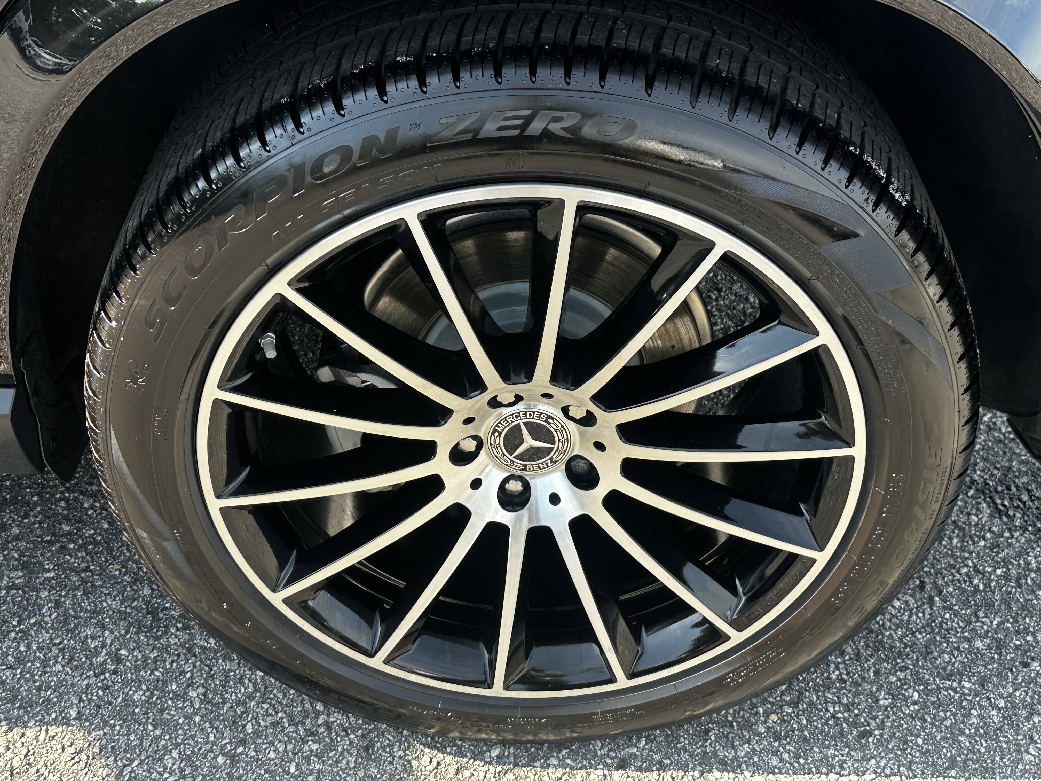 Certified Used 2023 Black Mercedes-Benz GLE 350 image 23