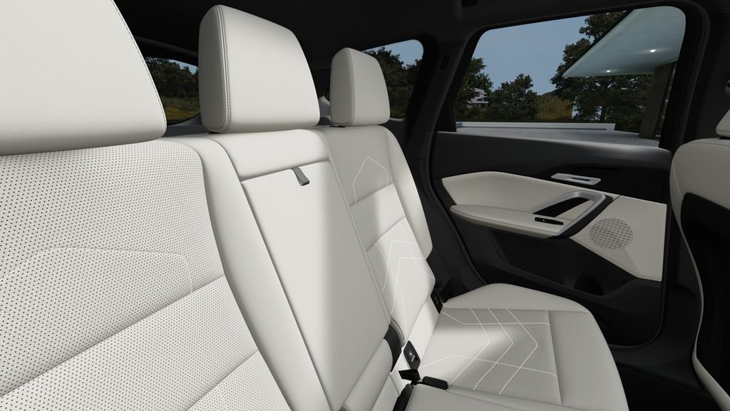 New 2027 Dune Grey Metallic BMW xDrive28i image 12