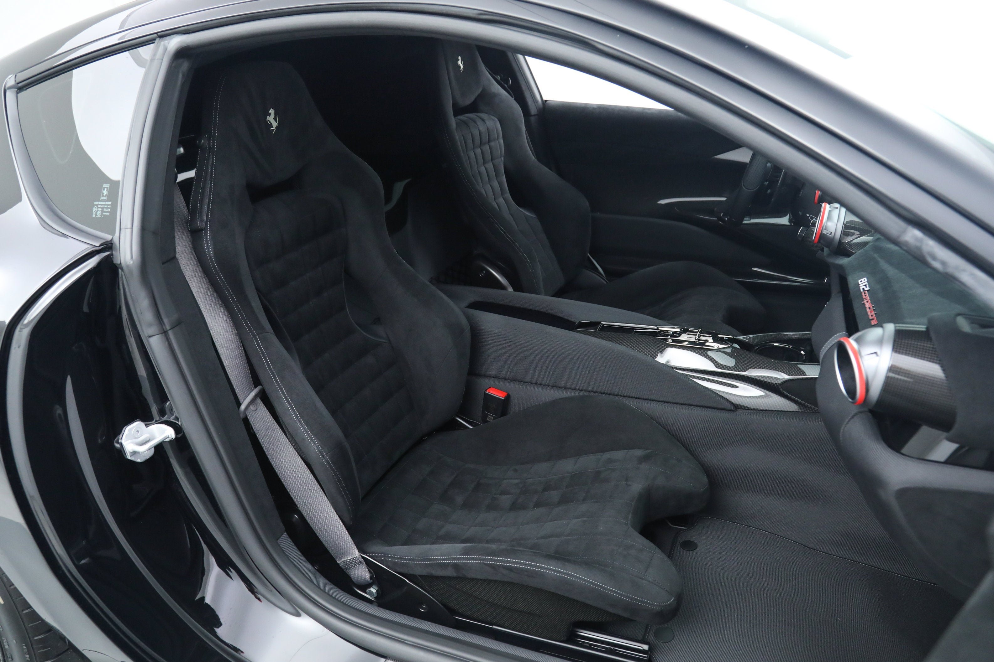 Used 2022 Nero Ferrari  image 24