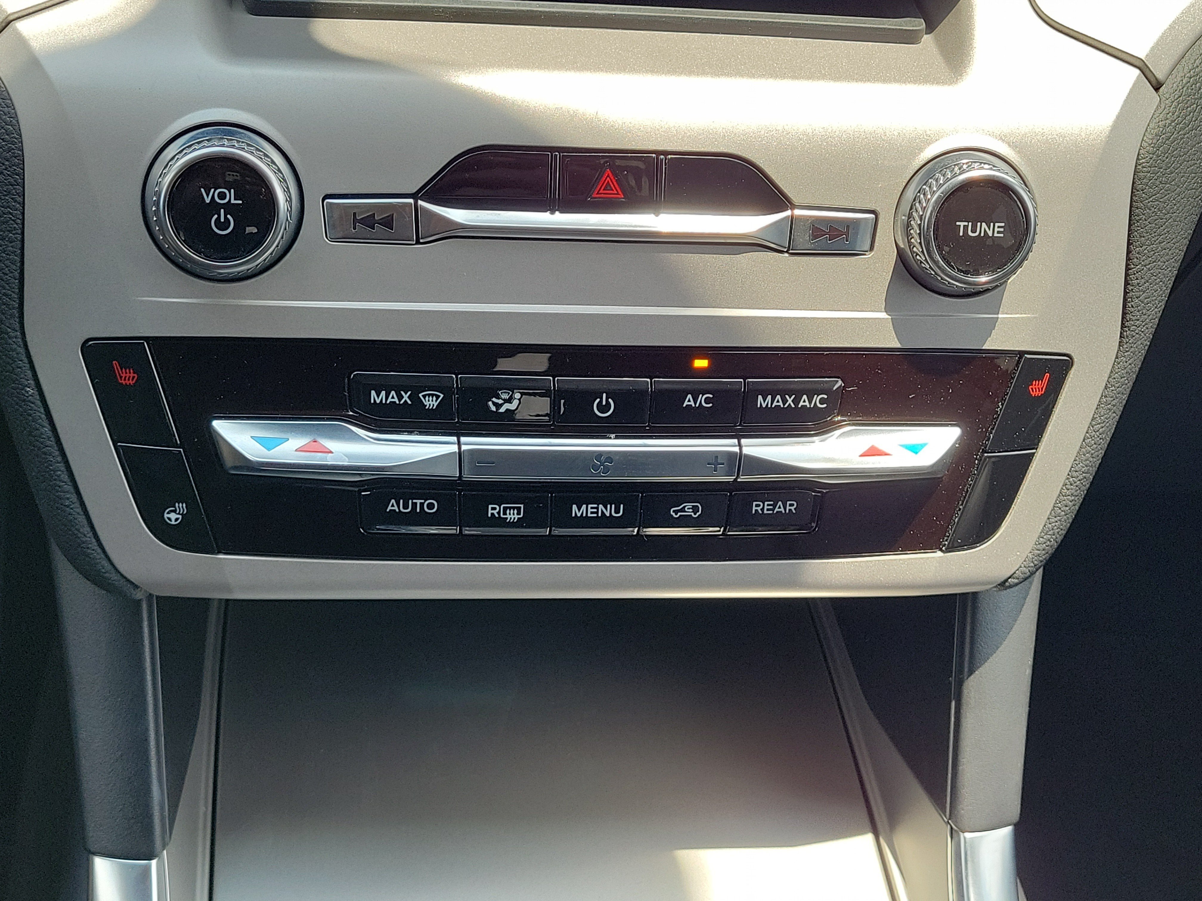 Used 2024 Gray Metallic Ford XLT image 27