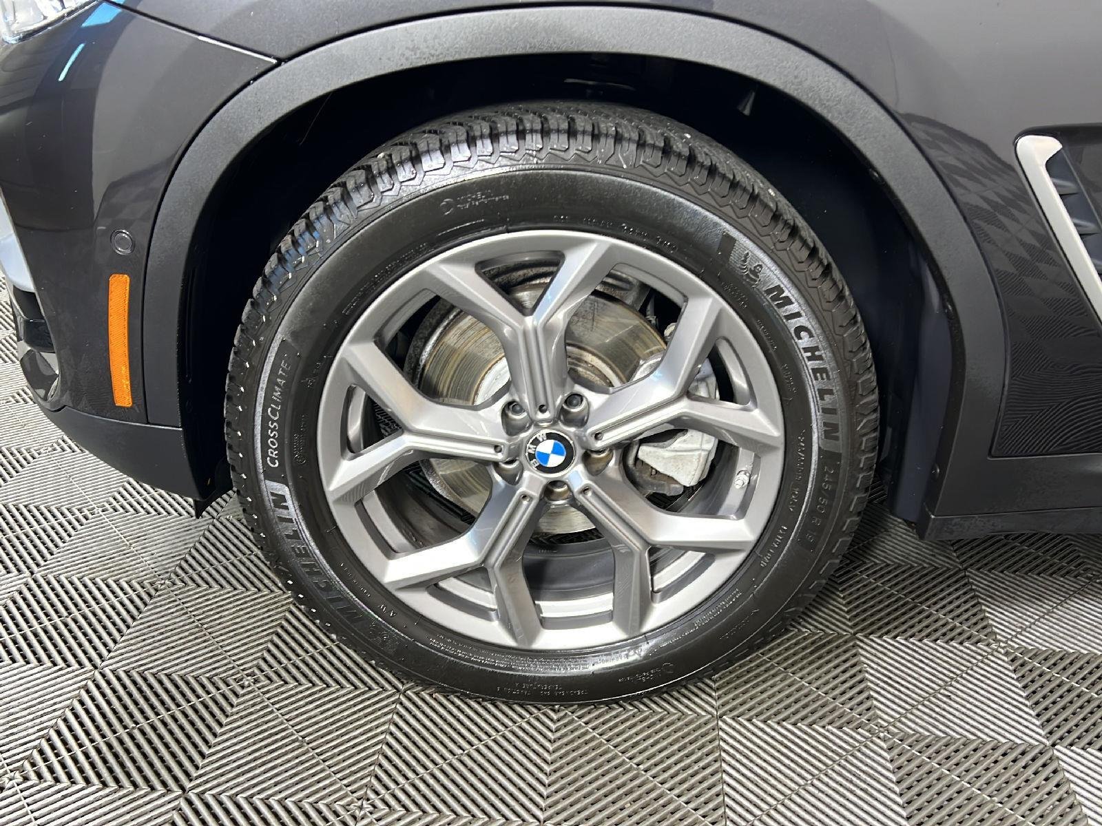 Used 2021 Dark Graphite Metallic BMW xDrive30i image 8