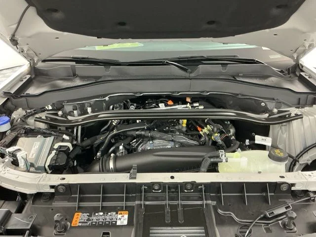 New 2026 Space White Metallic Ford ST-Line image 36