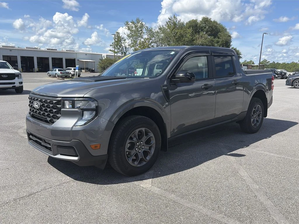 Used 2025 Gray Ford XLT image 2