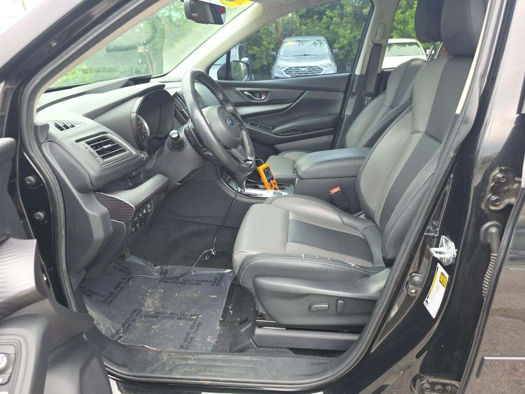 Used 2022 Black Subaru Onyx Edition image 5