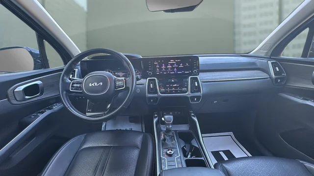 Used 2023 Silver Kia X-Line S image 10