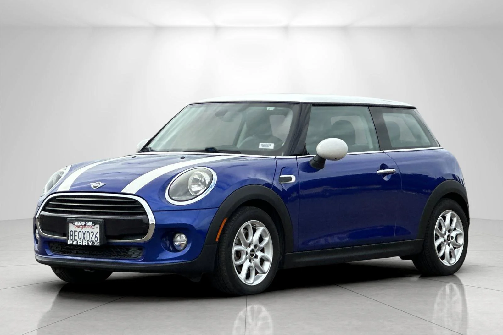 Used 2019 Blue Metallic MINI Classic image 7