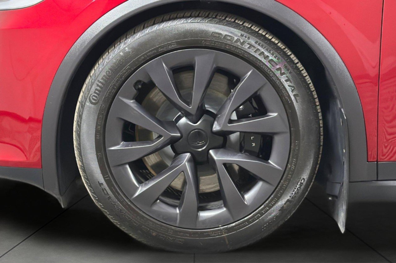 Used 2024 RED Tesla  image 25