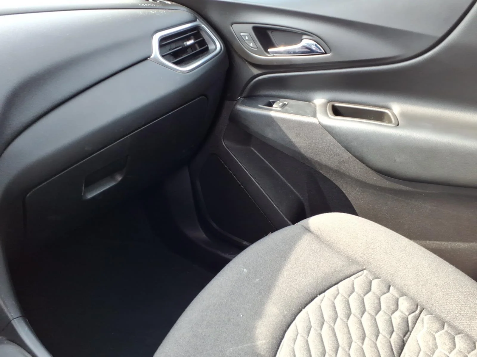 Used 2019 Cajun Red Tintcoat Chevrolet LT image 22
