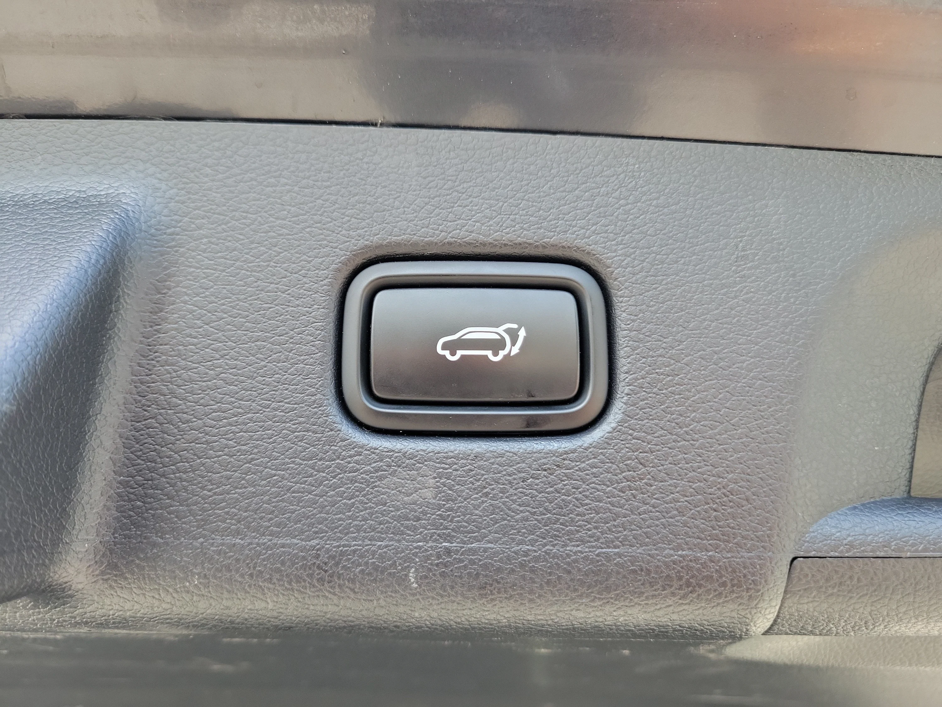 Used 2024 Abyss Black Pearl Hyundai Calligraphy image 13